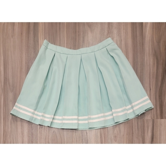 Hot Topic Pleated Mini Skirt - Picture 4 of 5